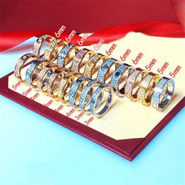 Titanium stalen zilveren liefdesring Modeontwerper mannen en vrouwen roségouden zilveren sieraden Band met diamanten voor geliefden paar ringen cadeau met doos
