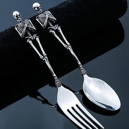 Titane Acier Squelette Crâne Fourchette Cuillère Vaisselle Vintage Table Couverts Couverts Ensemble Artisanat En Métal Cadeaux De Fête D'Halloween T2201N