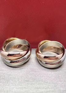 Titanium Steel Three Ring Couple Ring Simple Mâle et Femelle Étudiants Ring Ornement5699771