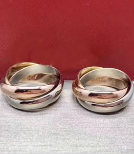 Titanium Steel Three Ring Couple Ring Simple Mâle et Femelle Étudiants Ring Ornement 2013765