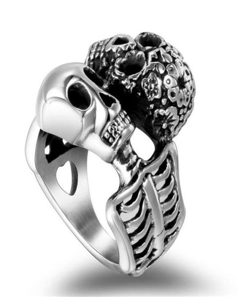 Anillo de calavera vintage de acero de titanio Estilo punk rock Men039s Anillos de dedo Joyería de motociclista Decoraciones de muertos vivientes de Halloween Accessor1489288