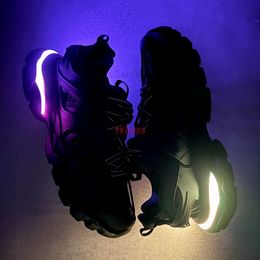 Luxury Designer Shoes Track LED 3.0 hommes Femmes Habit Chaussures Sneakers LED Tracks Trainers Chaussures décontractées triples 3 coureurs Sneaker Taille 35-45