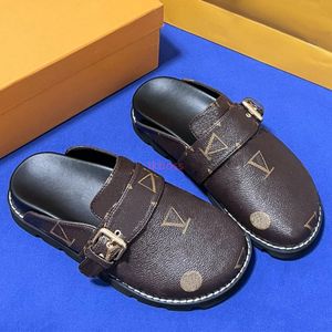 Cosy Comfort Slippers Sandals: Designer Luxury Leather Flat Sole Slides, Casual Beachwear for Men and Women (Size 36-44)