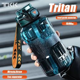 TKK 1500 ml bouteille d'eau de sport matériau Tritan sans BPA avec paille tasse de grande capacité bouilloire de gymnastique en plein air 240314