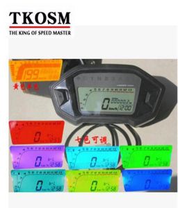 TKOSM Universele motorfiets LCD digitale snelheidsmeter kilometerteller 7 kleuren achtergrondverlichting Achtergrondverlichting motorfiets kilometerteller voor 124 cilinders9469284