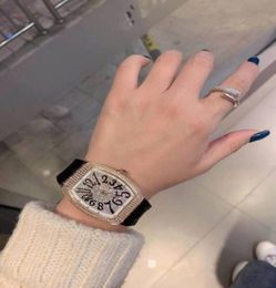 Relojes de moda de fábrica de fábrica TM Relojes de cuero para la pulsera de la batería de cuarzo con relojes de pulsera para mujeres de 32 mm de 32 mm para hombres Muñeca de pulsera GIF3749880