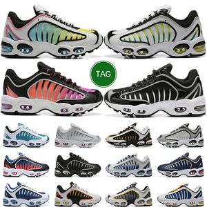 hommes femmes Aurora vert chaussures de course noir argent blanc volt noir cramoisi jaune mens trainer