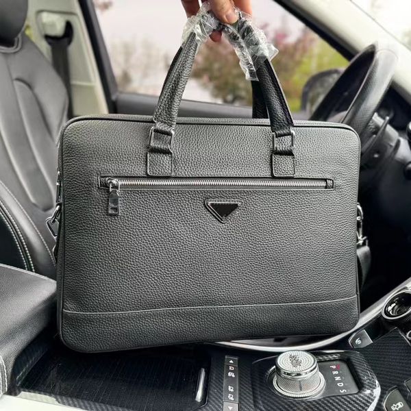 TOA Quality Wholesale Prix Women Men's Mencase Bags138 Designer Luxurys Sac à main