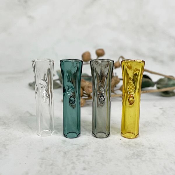 Filtre à herbes de tabac Fumer Heady Tips Pipe à main Mini petit porte-bouche Pipes en verre avec plat rond Mix Couleur Envoyer un tube en verre Pyrex pour papiers à rouler en gros