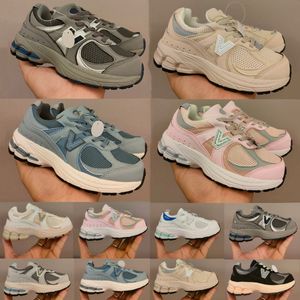 Toddler 2002r Sneakers Designer Kids Running Shoes Boys Girls Gray Black Children Trainers Baby Casual Walking Sneaker Low Runner Shoe W5SM#