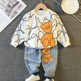 Enfant en bas âge bébé garçon vêtements mode dessin animé imprimé sweat-shirt jeans ensembles automne enfants à manches longues costumes en denim vêtements pour enfants 240328