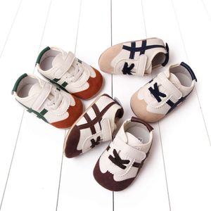 Toddler First Walkers Rubber Soled Anti Slip Walking Shoes Babyshoes Fashion Stripes 0-12m Baby Sneakers