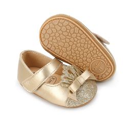 Chaussures de princesse pour petites filles, chaussures à enfiler en cuir PU souple avec éléments brillants, antidérapantes pour l'extérieur