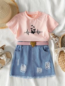 T-shirt pour toute-petite fille avec jupe en denim déchiré SHE