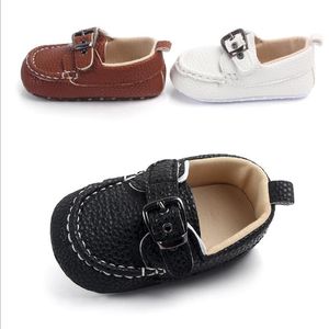 Peuter Baby Pasgeboren Babyschoenen Baby Zachte Zool Suède Schoenen Jongen Meisje Schoenen Mocassin-Gommino Hasp Casual Schoenen 0-18M