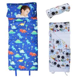 Saco de dormir para niños pequeños, tapetes para la siesta lavables suaves con almohada extraíble, diseño con estampado de dibujos animados, sacos de dormir para niños enrollables 240122