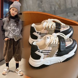 Nieuwe peuter sneakers lente babyontwerper schoenen zachte bodem first walkers comfortabele baby meisje jongens schoenen