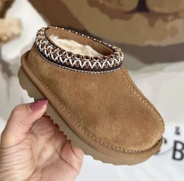 Zapatillas Tasman II para niños pequeños Zapatos de bebé Tazz Chanclas de piel castaña para niños Piel de oveja Shearling Classic Ultra Mini Boot Mulas de invierno Lana sin cordones Little Big598