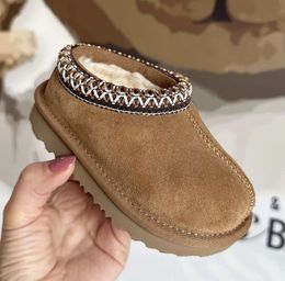 Zapatillas Tasman II para niños pequeños Zapatos de bebé Tazz Chanclas de piel castaña para niños Piel de oveja Shearling Classic Ultra Mini Boot Mulas de invierno Lana sin cordones Little Big566