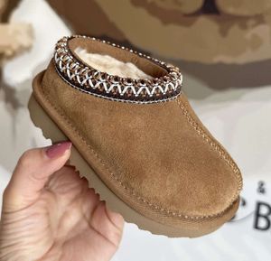 Tasman II-pantoffels voor peuters Tazz-babyschoenen Kinderen Kastanjebont Slippers Schapenvacht Shearling Klassieke Ultra Mini-laars Wintermuiltjes Instapper Wol Little Big631