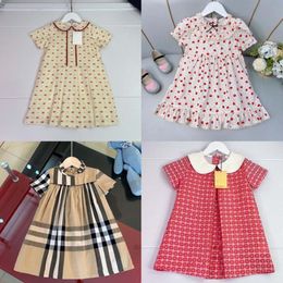 Falda para niños pequeños Conjuntos de ropa de diseñador para niños Conjuntos de camiseta y pantalones cortos para bebés Ropa para niños y niñas de algodón