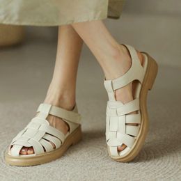 Toe Talon Femmes Sandales Round Pu Square Low Elegant Cuir Pumps Cut Out Summer Female Chaussures Big Taille 699