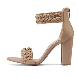 Sandales des orteils tressé des créateurs d'été ouverts 2024 Femmes tissées chaussures Block High Talons Party Pumps Mariage Bride Talons Sandles 278