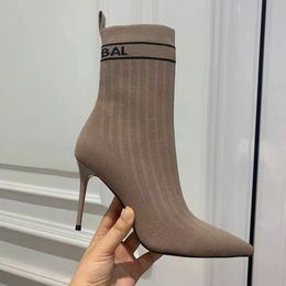 Teen naaldhak laarsjes Gebreide enkellaarsjes puntig pull-on ontwerp Fashion Boot Runway luxe ontwerpers schoen hakken voor dames Fashion Boots 35-42Met doos