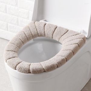 Toiletzitkleppen 1 van de dekmat Winter Winter Warm vulling zacht kussen Pure kleur o-vormige pad badkameraccessoires