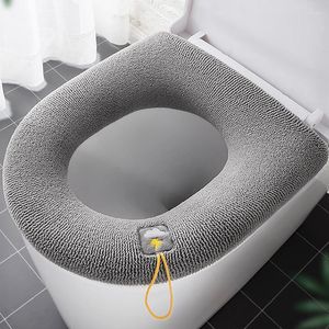 Couvre-siège de toilette Couverture chaude d'hiver avec poignée Tapis de fermeture lavable Tapis de salle de bain universel Tricot Couleur pure Coussin en forme de O doux