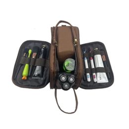 Bolsa de aseo para hombres Kit Dopp de afeitado de viaje grande Organizador de artículos de tocador de baño resistente al agua Bolsas de cosméticos de cuero PU 231229