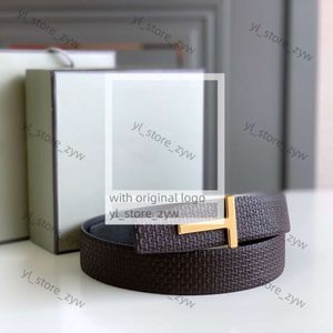 Tom Fords Belt New Men Clothing Accessoires Baltes T Buckle Buckle Fashion Femmes de haute qualité Designer Luxurys Tom Génétique en cuir With Box Dust Bagpgpt 6472