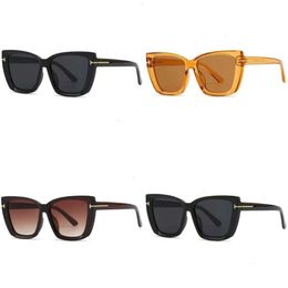 Tom Lettre Lunettes De Soleil Pour Hommes Femmes Designer De Luxe Nouvelle Mode Classique Lunettes De Soleil De Protection Solaire Tendance En Plein Air Été Classique En Forme De T Polarisé