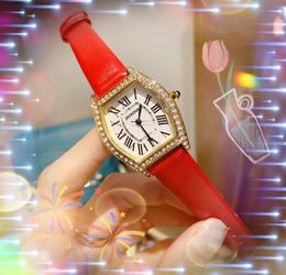 Tonneau Diamonds Ring Quartz Kijk vrouwen Fashion Trend Roman Dial kijkt student Femal Iced Out Out Classic Generous polshorloge Montre de Luxe