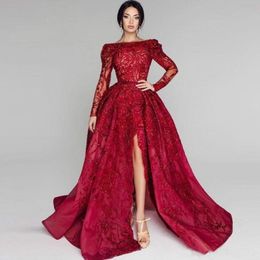 Tony Chaaya 2018 Red Sequins Dresses Prom Vestidos de mangas largas Bateau Neck Split Formal Vestido de ropa Train Fiesta de ilusión Dres 2596