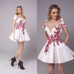 Tony Chaaya Modest Avondjurken V-hals Kant Applicaties Mini Prom Gowns Custom Made Plus Size Speciale Gelegenheid Jurk
