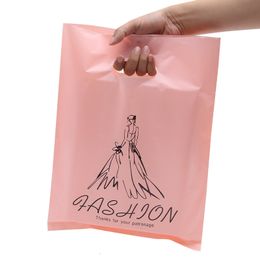 Gereedschapstas 100 Pack Poly Tote Plastic Gift Bags Met Handvat Winkelen Business Verpakking Verjaardagstaart Snoep Sieraden Pouch 230625