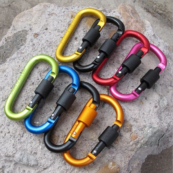 Outils 100pcs / lot 8cm QuickDraw D Type d'extérieur Camping Randonnée Carabiner avec verrouillage à vis Crochet Survival Mountain Travel Edc Key Tool