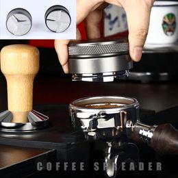 Outils 4 tailles Accueil Distributeur de café en poudre Presse Espresso Distribution 3/4 Angle incliné réglable Palm Tamper pour machine à café