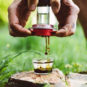 Gereedschap Handleiding Espressomachine Draagbare koffiezetapparaat Outdoor Creatieve Luchtpers Koffiecompressor Capsule Barista Gereedschap voor kamperen