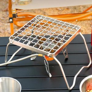 Gereedschap Multifunctionele opvouwbare kampvuurgrill Draagbare roestvrijstalen mini-campingrek Rooster Gasfornuis Stand Outdoor Houten picknick BBQ