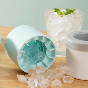 Gereedschap Silicone Ice Bucket Cup Mold Ice Cubes Trade Food Grade Freeze Ice Maker Box Summer Frozen Drink Maker voor whiskybier