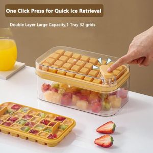 Gereedschap Siliconen Ice Cube Tray en opbergdoos 2 in 1 Ice Mold OneButton Press Quick Demold Ice Cube Molds Bar Kitchen Koude drankset