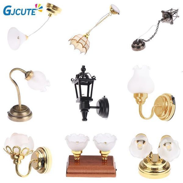 Outils Atelier 11 Styles 1/12 Échelle Miniature Dollhouse Plafonnier Applique Murale Mini LED Éclairage Faire semblant de Jouer Poupée Meubles Accessoires 230727