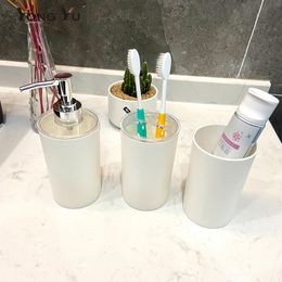 Porte-brosse à dents 3 pièces en plastique accessoire de salle de bain porte-distributeur de savon rinçage tasse ensemble pour salle de bain décoration de la maison 230710