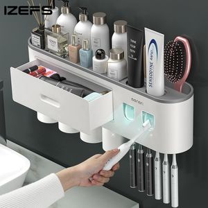 Tandenborstelhouders IZEFS magnetische adsorptie omgekeerde houder dubbele automatische tandpasta dispenser opslagrek badkamer accessoires set 230221