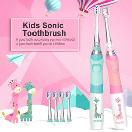 Brosse à dents SeaGo Children's Sonic Electric Brosse à la brosse à dents Batterie Batteille à dents LED VIBRE avec des têtes de brosse de remplacement pour les enfants 312 ans