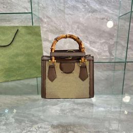 Top 10A Designer Diana Toes Bag Women Luxurys Bamboo Tote Bags Mens Shopping Bag Handtassen Crossbody Schoudertas Wallet koppeling Woman Purse 2212211D