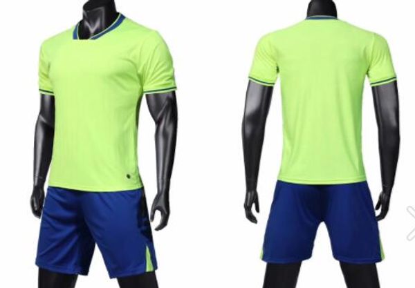 Top 2019 Personality Design Ensembles de maillots de football personnalisés avec shorts Entraînement personnalisé Costume de football Uniformes kits Sports Men's Mesh wears