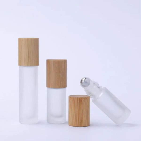 Top 5 ml 10 ml verre dépoli Roll On bouteilles avec bille roulante en métal et couvercles en bambou